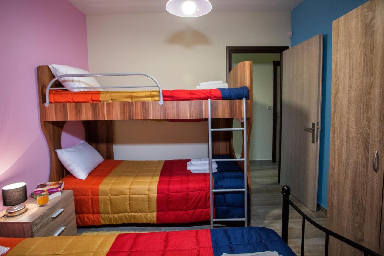 Peramos Rent House Apartment Néa Péramos Bagian luar foto